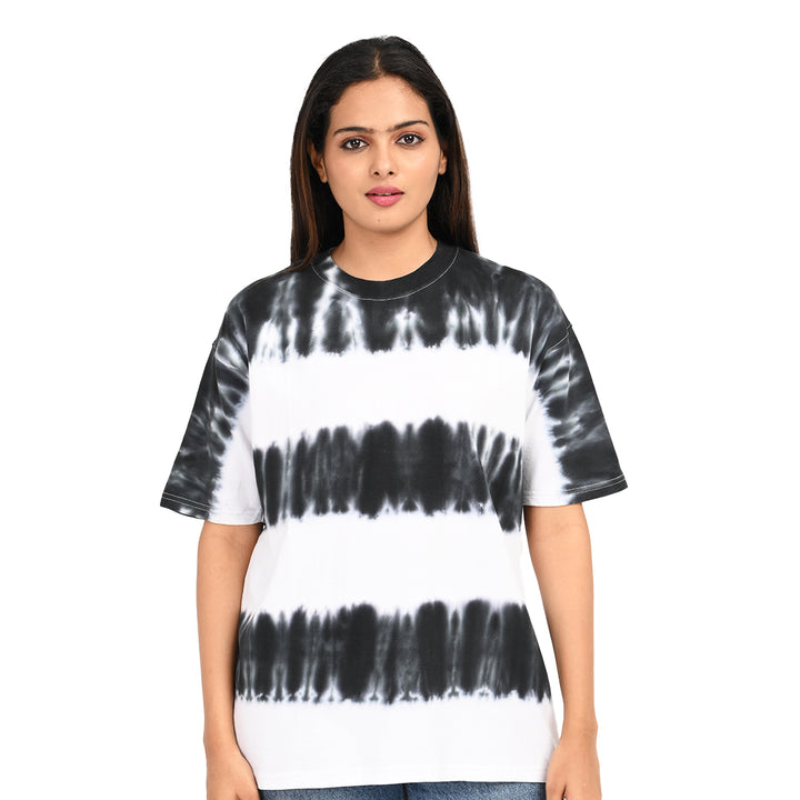 Tie and dye black and white Female