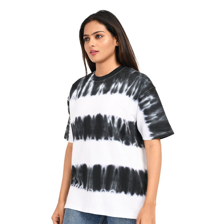 Tie and dye black and white Female