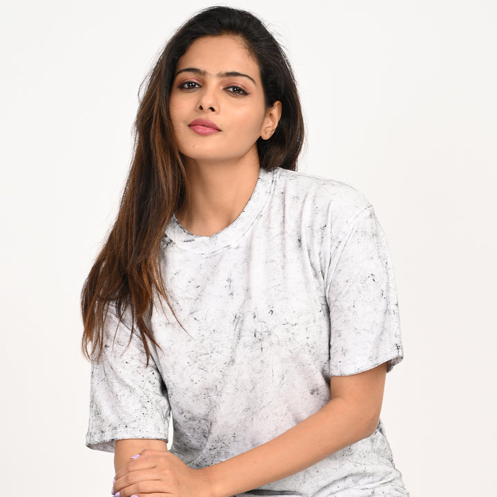 white oversized acid washed t-shirt Female