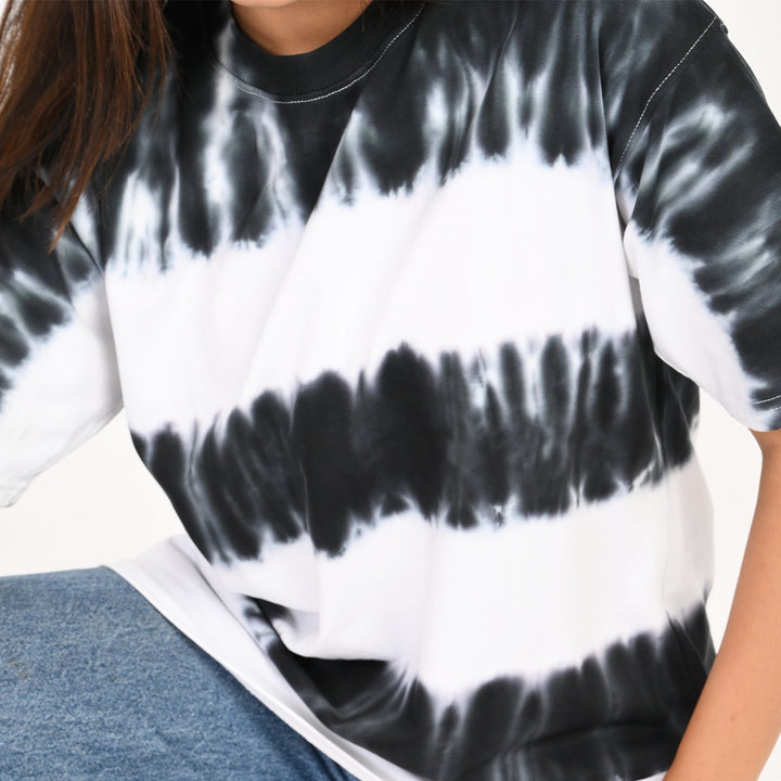 Tie and dye black and white Female